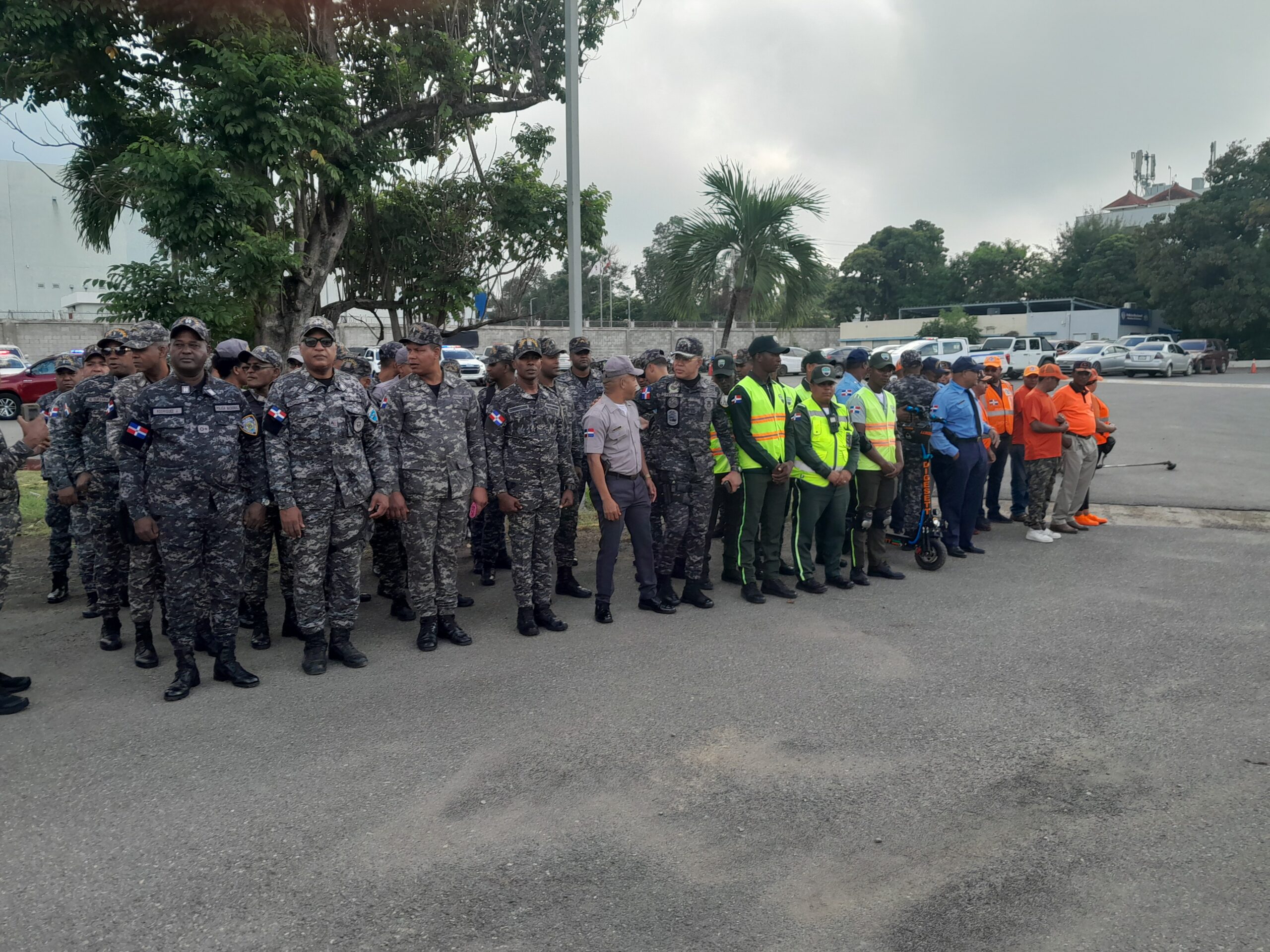 PN en Santiago pone en ejecución el operativo preventivo “Navidad Garantía de Paz»; funcionarios destacan labor del general Jiménez Reinoso en lucha contra la delincuencia