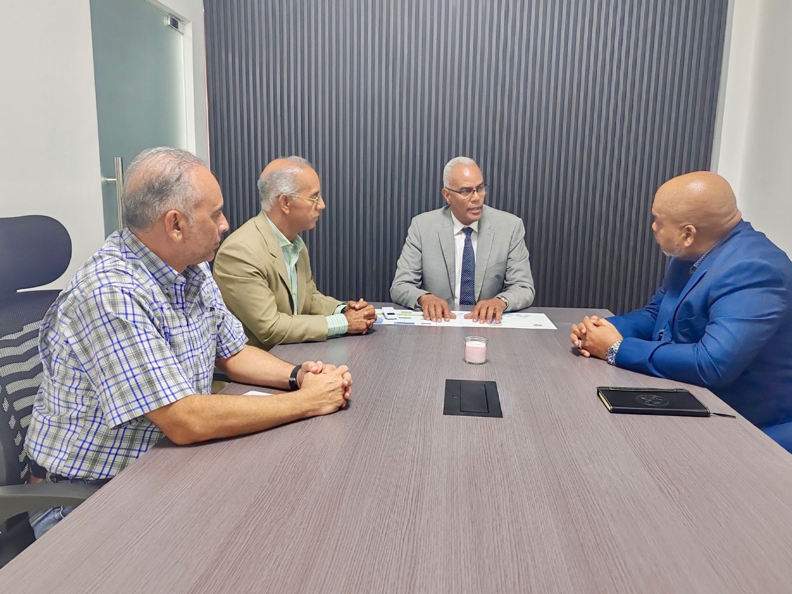 Hermandad de Veteranos sigue ampliando Relaciones internacionales.