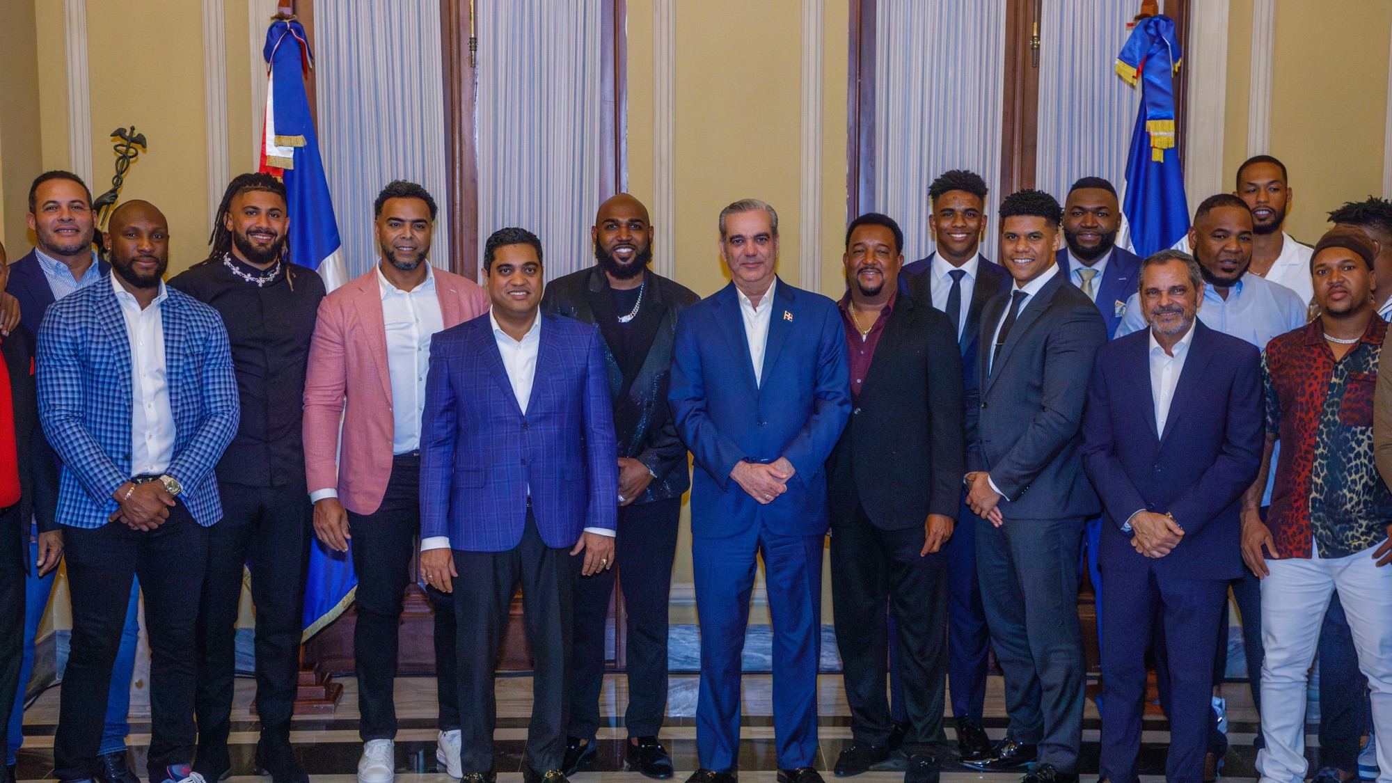 Presidente Abinader celebra Navidad con noche de Grandes Ligas en el Palacio Nacional