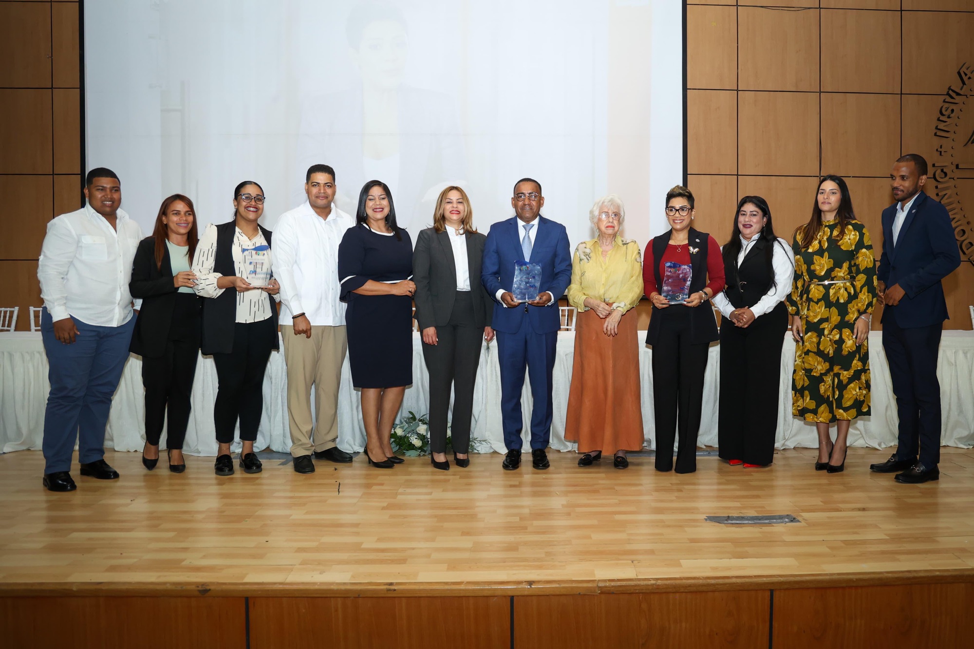 Departamento Aeroportuario gana 3 de 4 categorías en campaña Dominicana Sin Corrupción