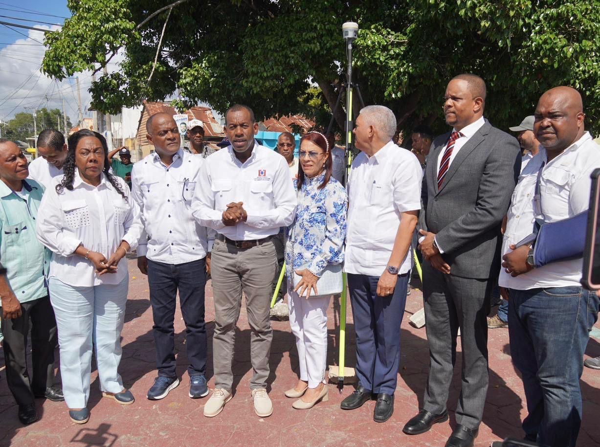 Gobierno inicia proceso de titulación en Boca Chica para entregar más de 9 mil títulos de propiedad