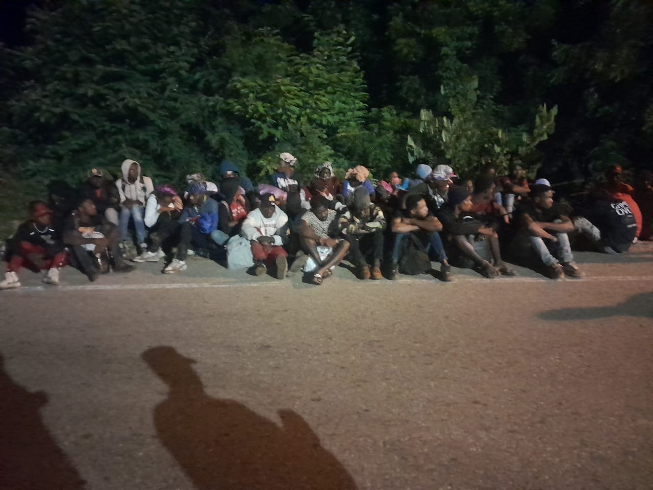 Ejército intercepta a 378 inmigrantes haitianos en zonas montañosas y costeras de la región fronteriza