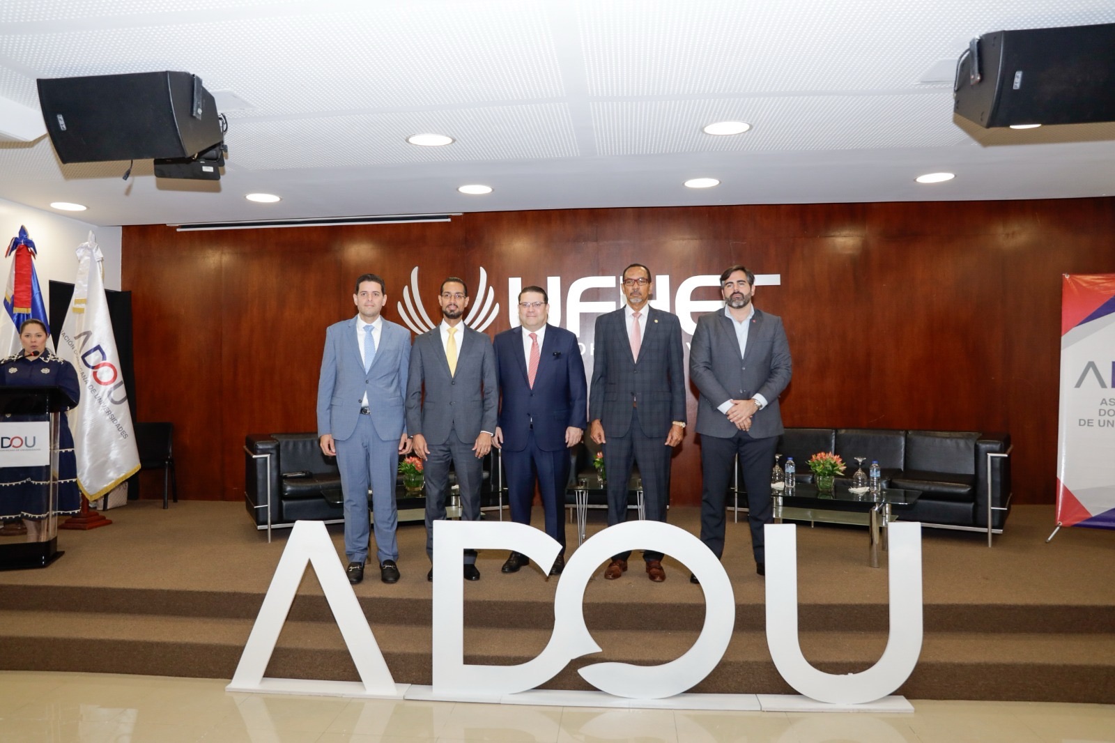 Asociación Dominicana de Universidades impulsa diálogo sobre el futuro logístico de la República Dominicana