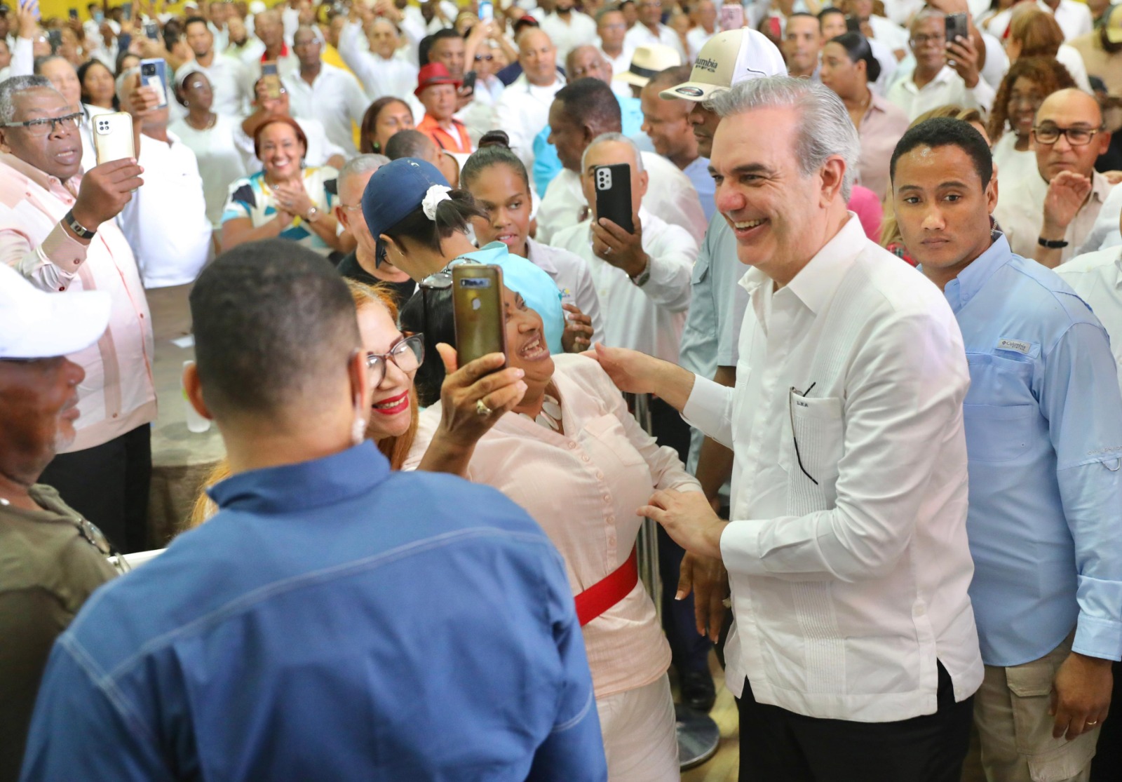 Presidente Abinader inaugurará 9 obras en Puerto Plata este fin de semana, incluyendo carreteras, escuelas, proyectos habitacionales, un puente, instalaciones del INFOTEP, el edificio de ADOMPRETUR y el asfaltado de calles