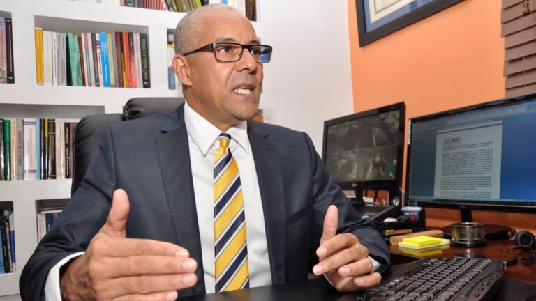 ADOCCO denuncia ante el PEPCA, DGCP, DIGEIG, UAFC y PROCOMPETENCIA, entramado de empresas suplidoras del Estado