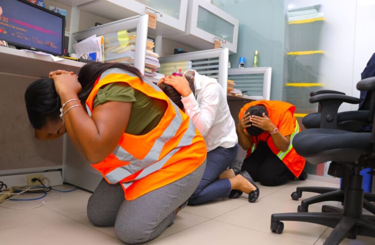 FOTO SIMULACRO DEFENSA CIVIL.,