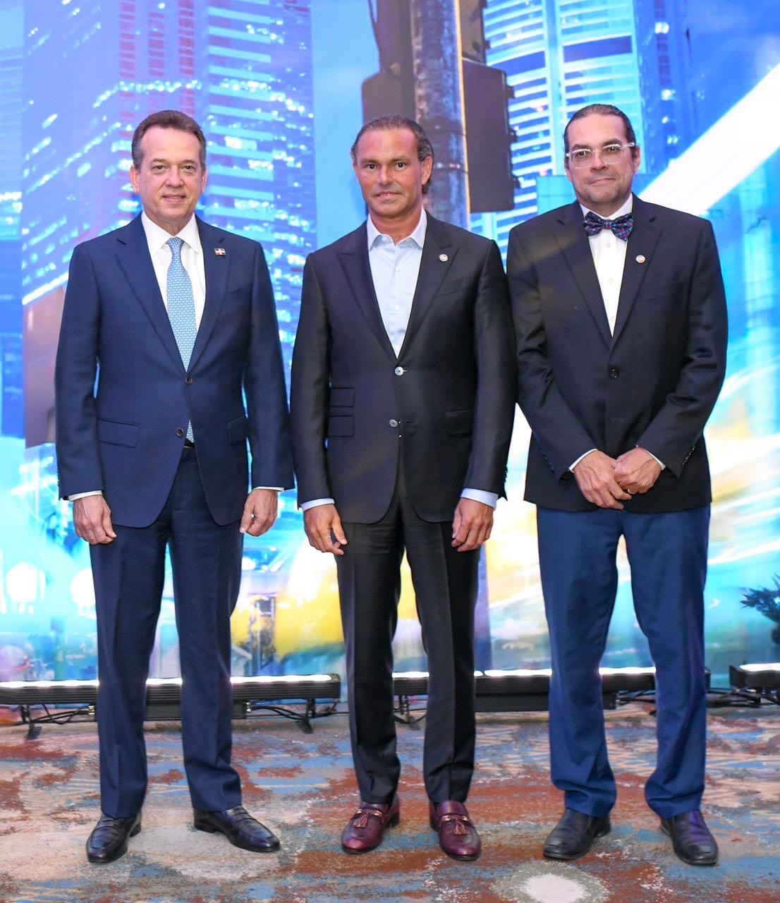 United Petroleum destaca gestión de Víctor “Ito” Bisonó en el MICM y avances del sector combustibles