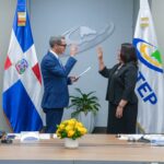 Ministro Eddy Olivares en su condicion de presidente ex oficio de Infotep juramenta a la nueva directora general Maira Morla Pineda ---