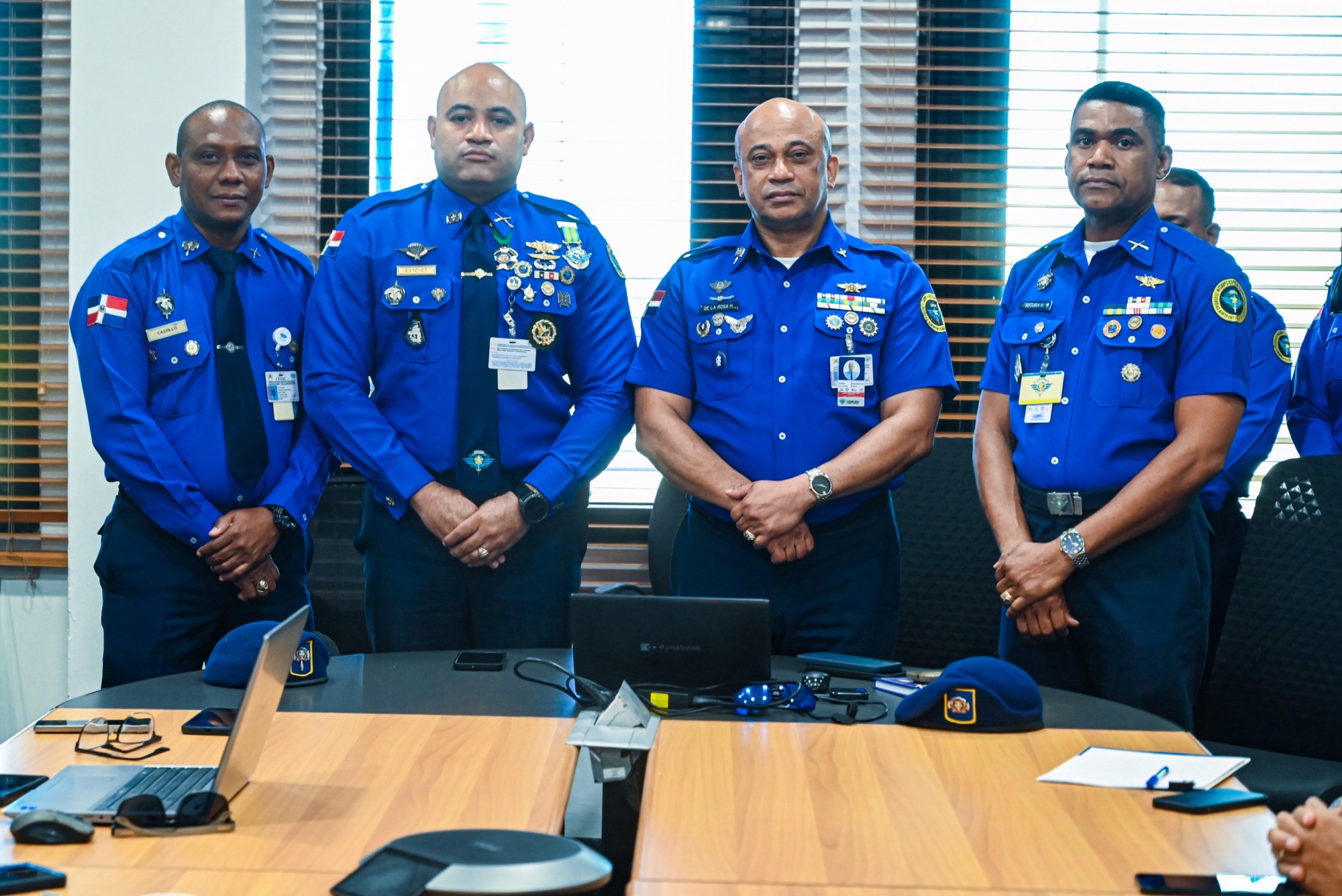 CESAC fortalece la seguridad aeroportuaria con cambio estratégico de mando en el MDSD