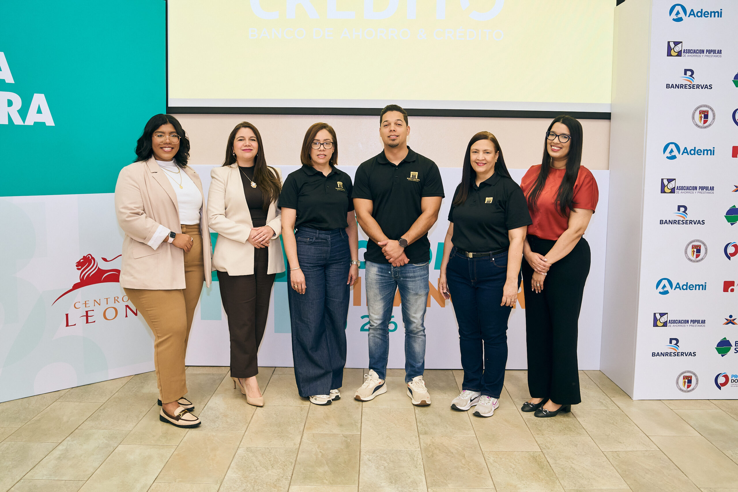 Motor Crédito fortalece su compromiso con la educación y el ahorro en la Semana Económica y Financiera del Banco Central