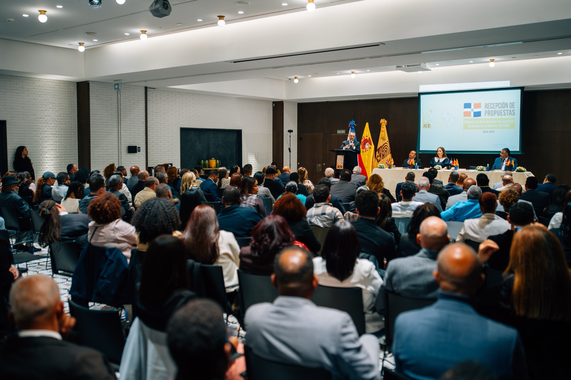 Dominicanos en España piden mayor participación de la sociedad civil en&nbsp;los procesos de la JCE