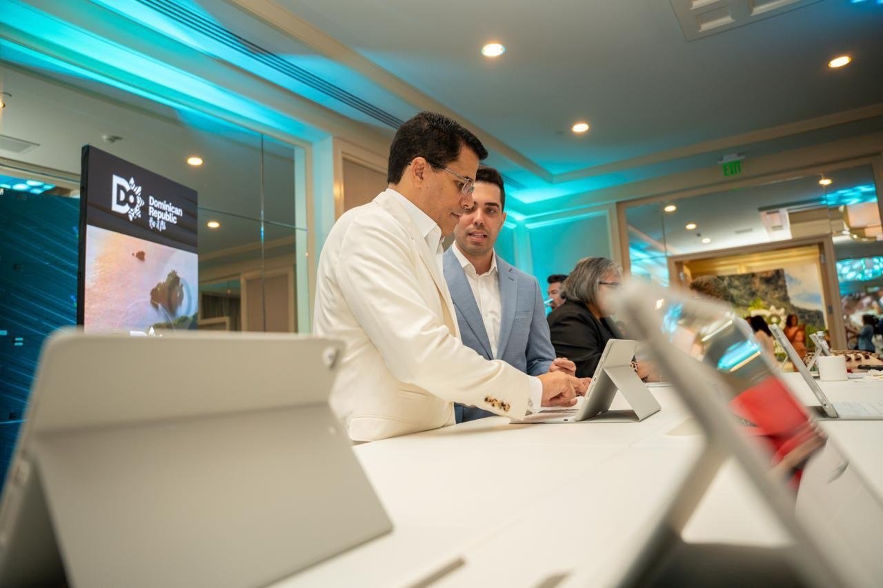 República Dominicana lanza innovadora plataforma de inteligencia artificial para transformar la experiencia turística