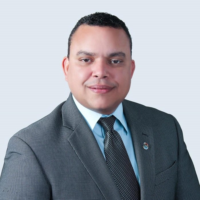 Dr. Julio Landron lamenta tragedia ocurrida en centro de salud y llama a fortalecer la cultura de respeto hacia las mujeres
