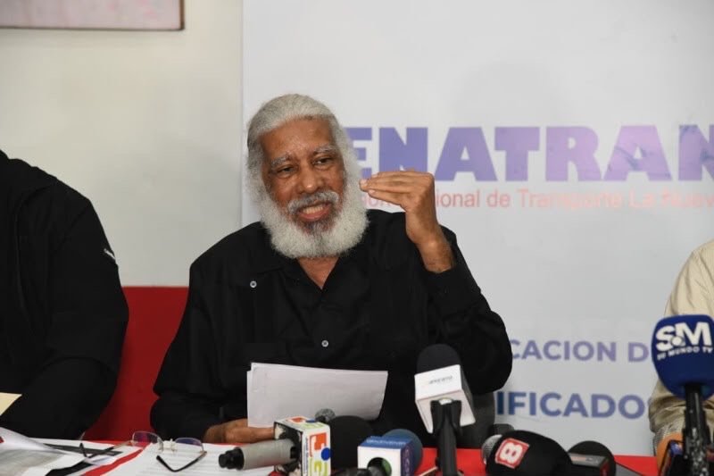 Juan Hubieres denuncia “mafia” de RD$864 millones en licitación del Trae y pide a Abinader detener el proceso