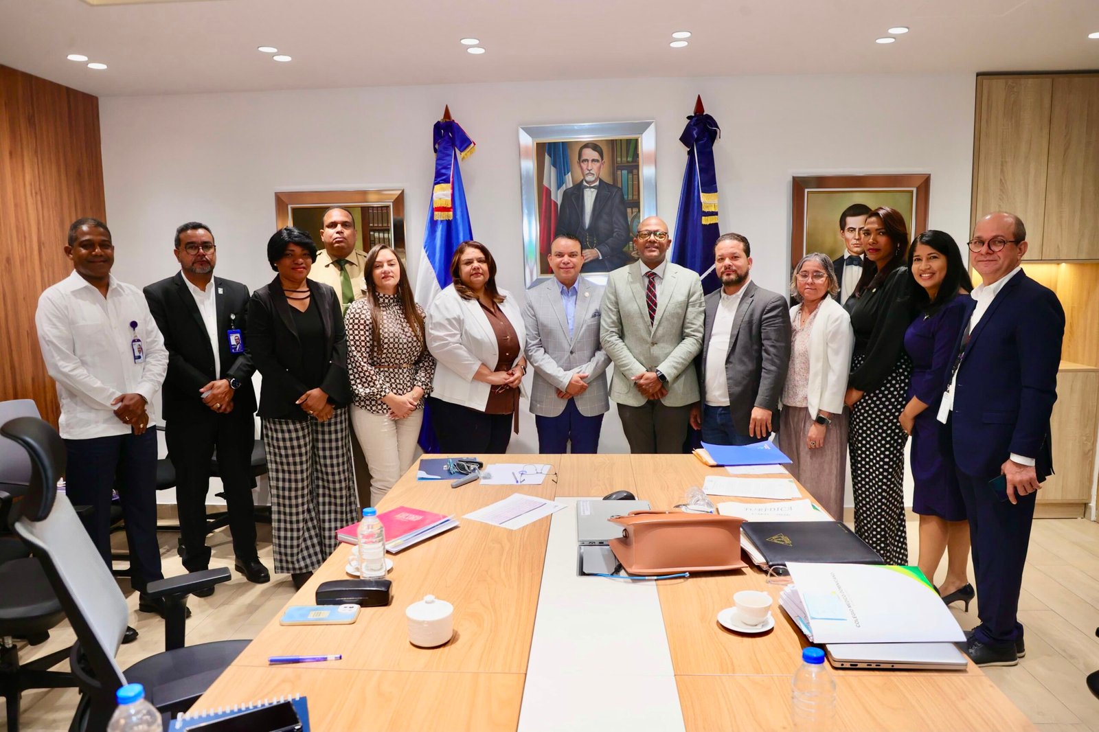 SNS y CMD mantienen diálogo y trabajo conjunto para fortalecimiento prestación de servicios de salud*