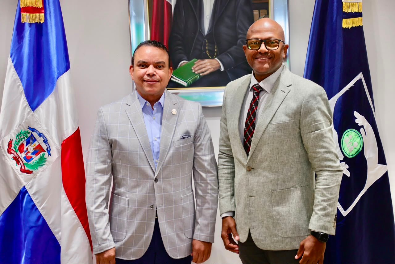 Director ejecutivo SNS agradece al CMD reconocimiento como Hijo Meritorio de Sánchez Ramírez