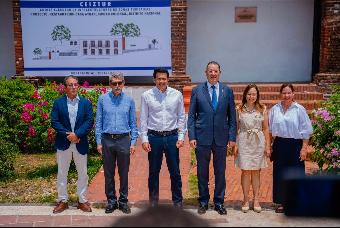David Collado deja iniciada restauración de Casa Aybar, en Ciudad Colonial.