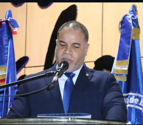 George Richardson, nuevo presidente del CODIA,anuncia la creación demesas técnicas sobre planificación, vulnerabilidad y construcción paraaportar soluciones a los desafíos del país