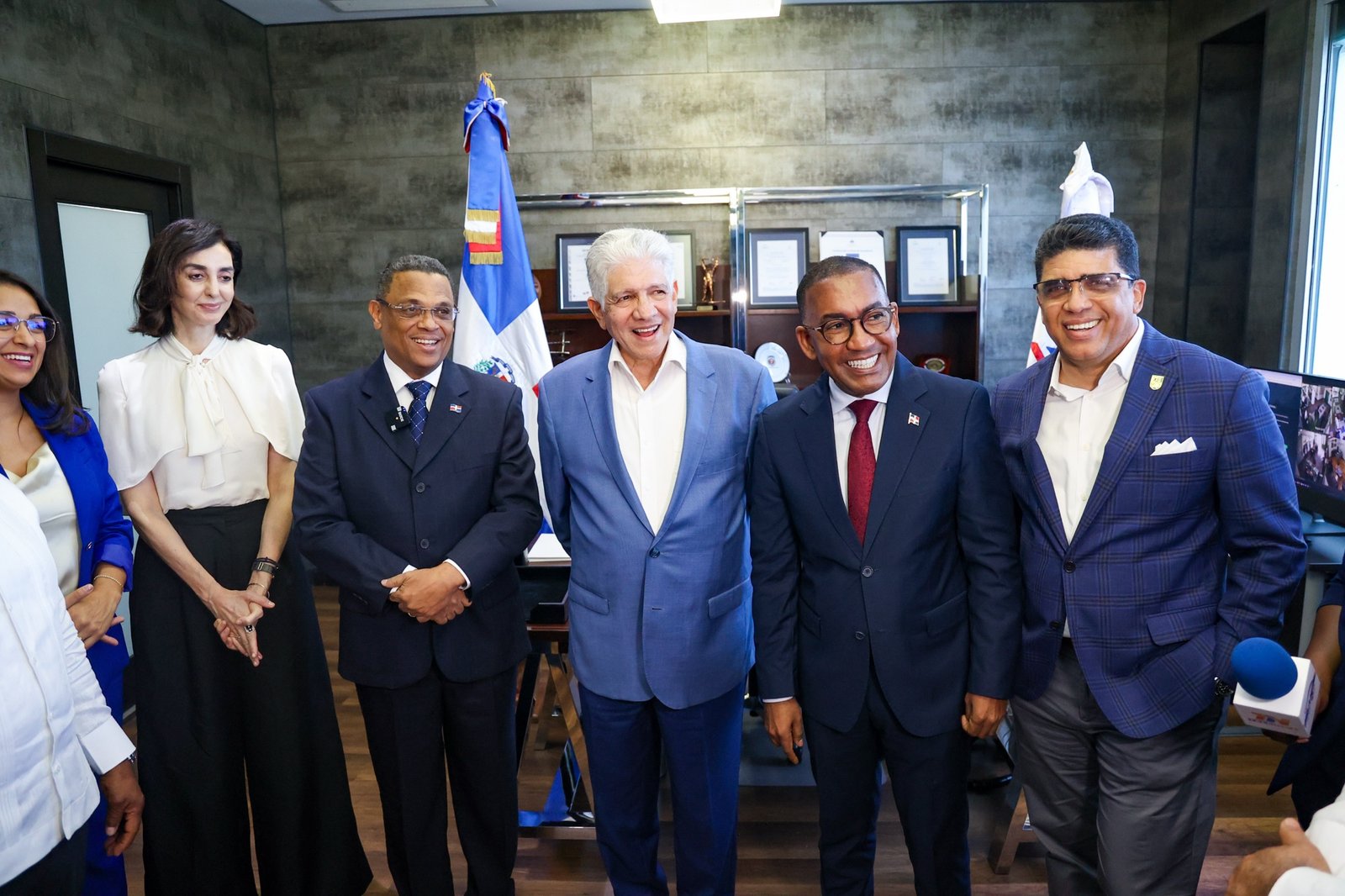 Mérido Torres Espinal asume como nuevo director del Departamento Aeroportuario