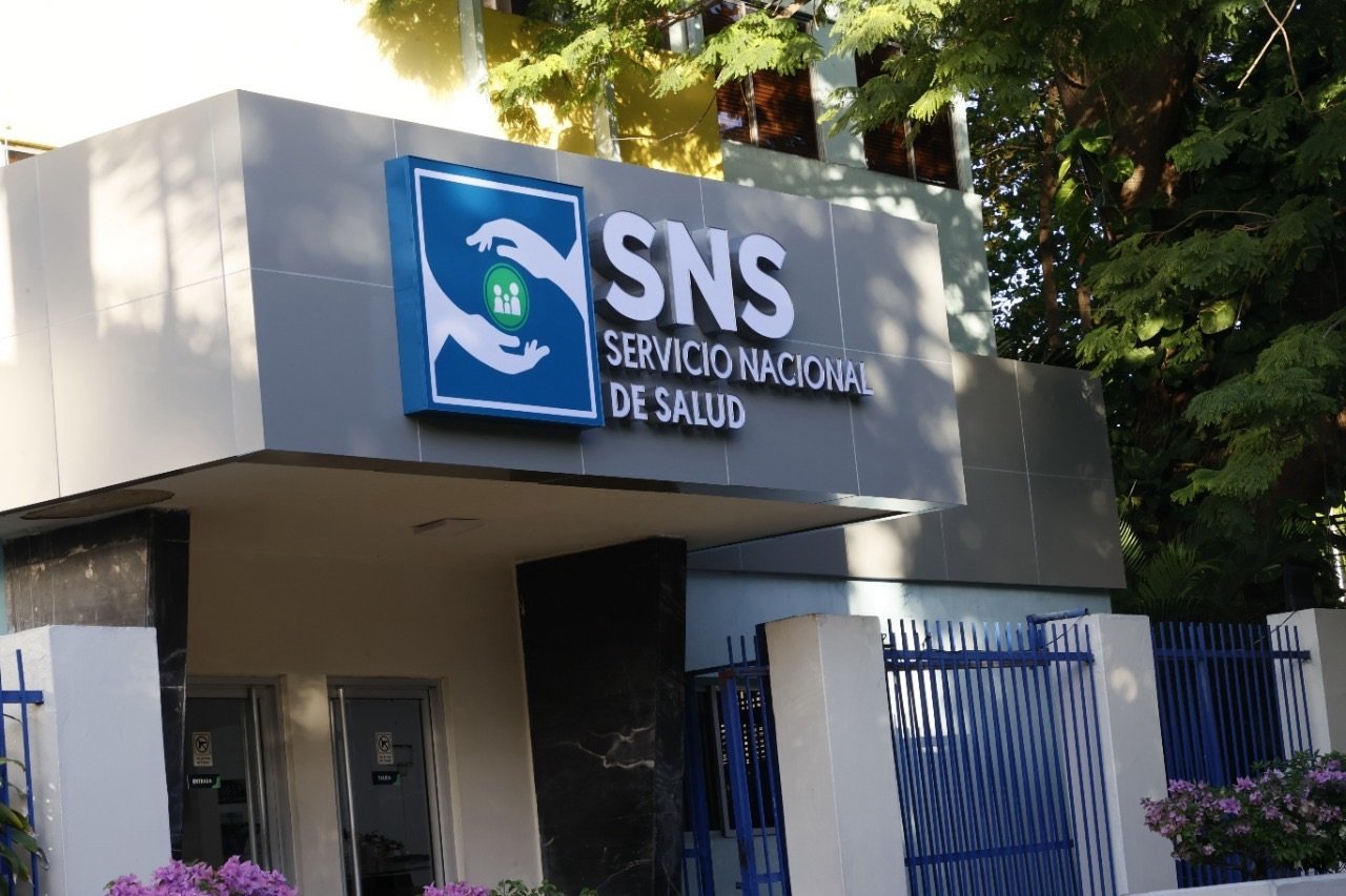 SNS activa alerta y refuerza protocolos ante casos de leptospirosis, dengue, malaria y rabia