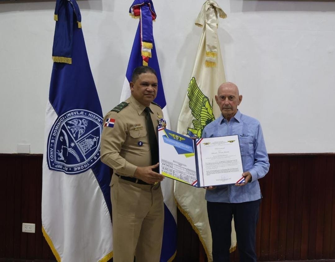 En UNADE concluye el Seminario Internacional “Filosofía de la Ciencia, ética y futuro humano”, con la conferencia magistral del destacado filósofo y escritor internacional Dr. Nicanor Ursúa
