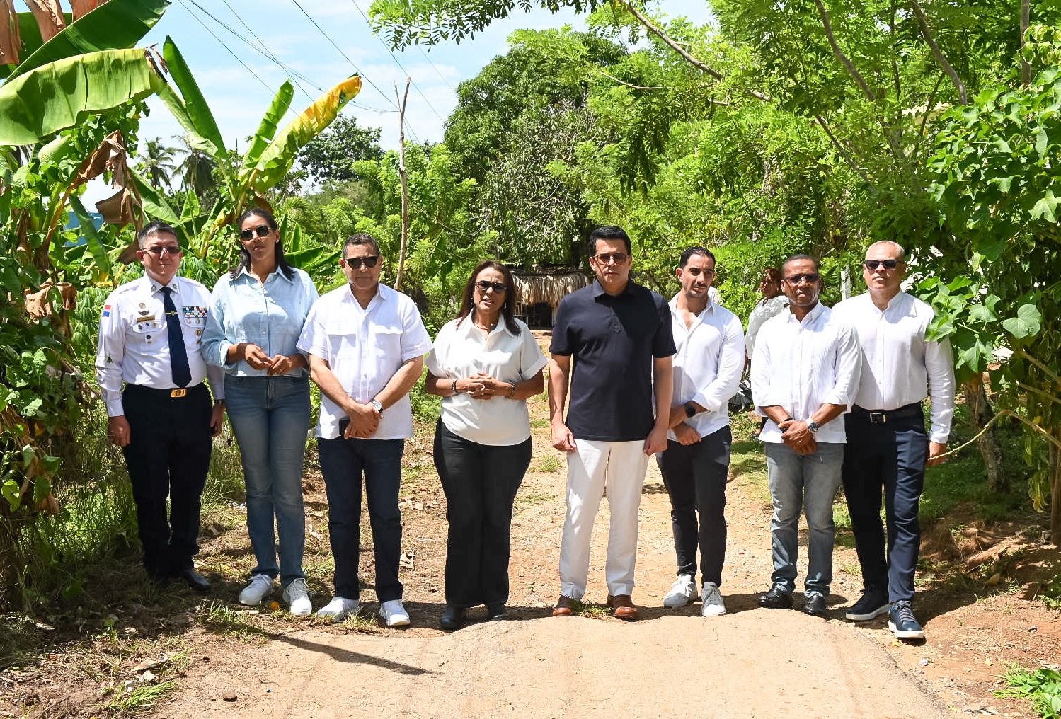 David Collado deja iniciada nuevas obras en Arroyo Barril, Samaná.